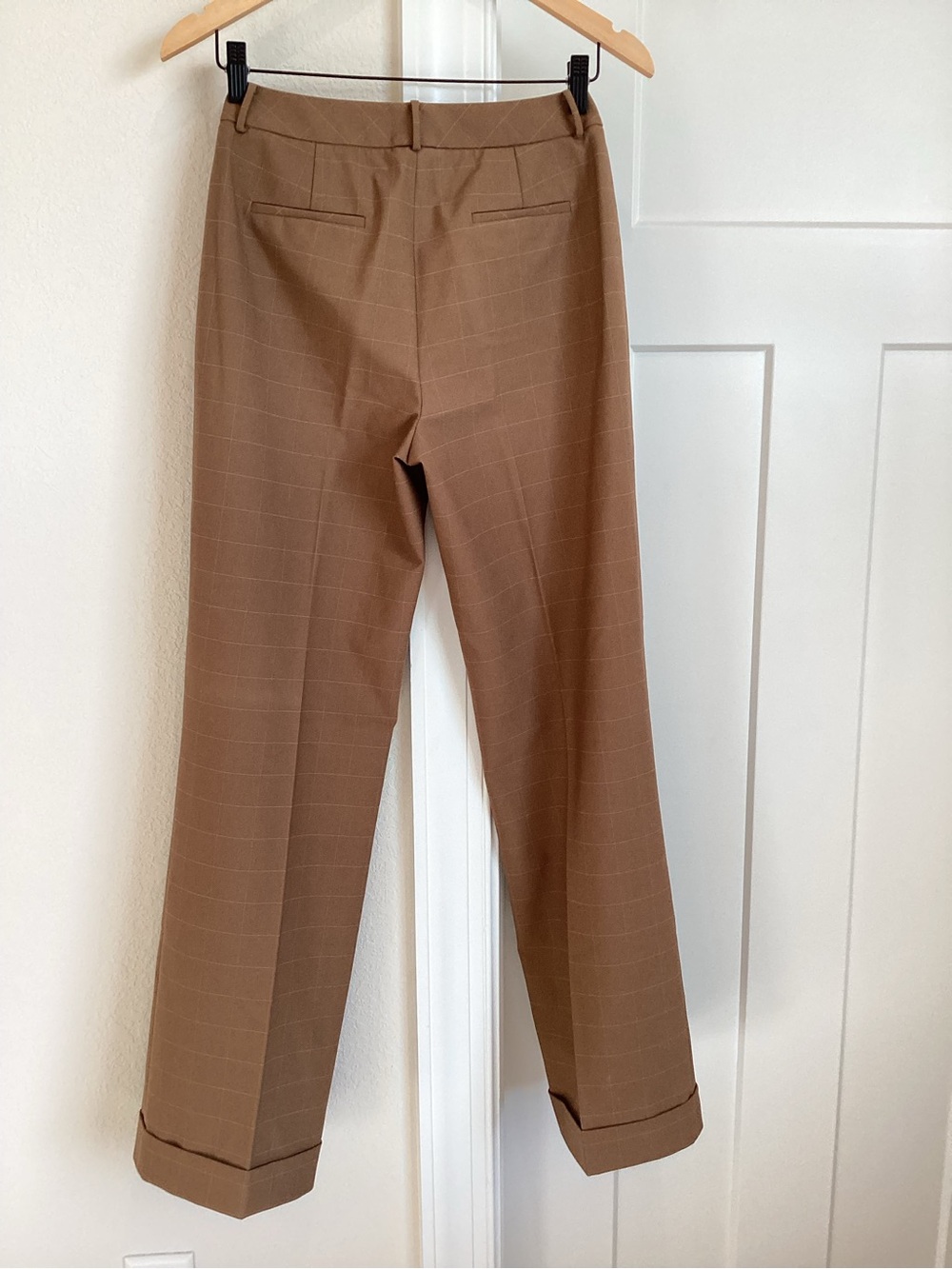 Caslon Mid-Rise Cuffed Trouser Pants Slacks Tan Brown Plaid Size 2 Like-New